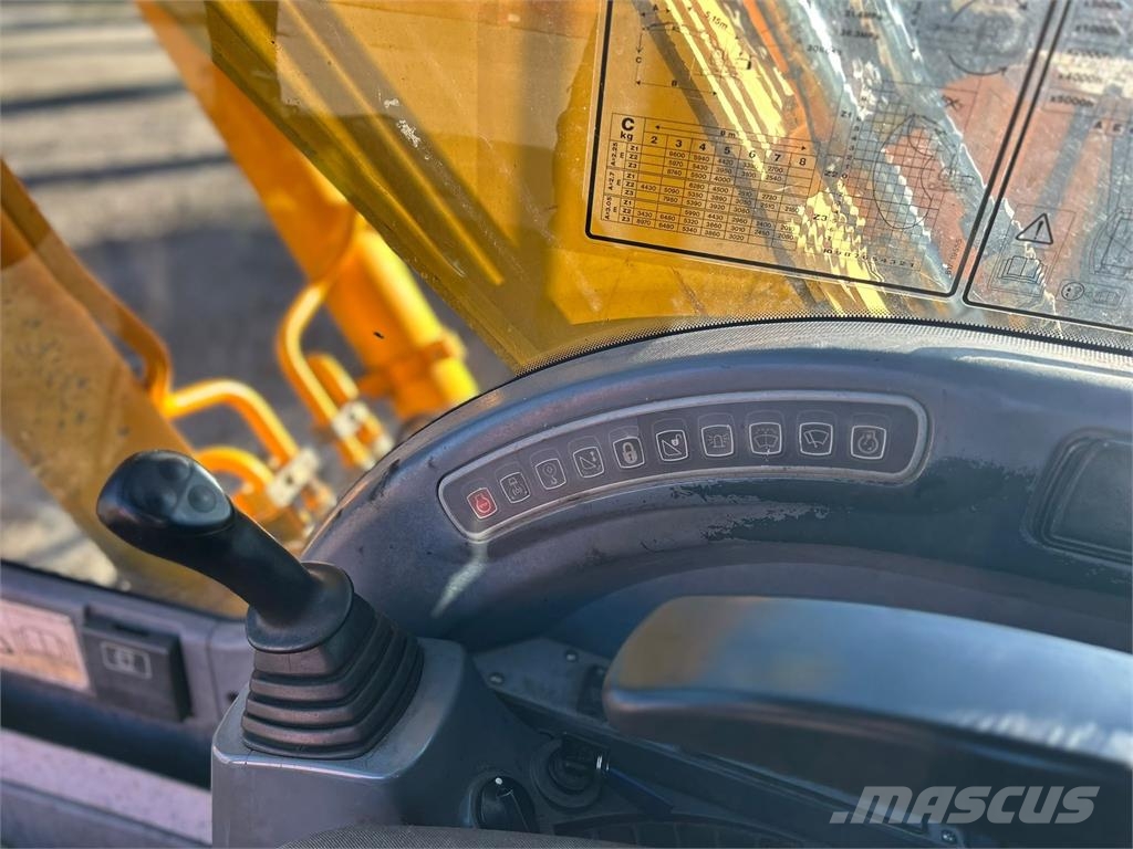 JCB JS160LC TUKISUKSILLA Pelle sur chenilles