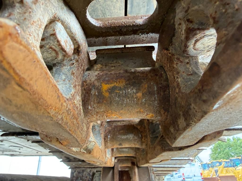 Hyundai HX220L - 360° Camera / Automatic Greasing Rupsgraafmachines