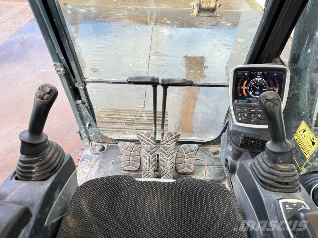 Hyundai HX220L - 360° Camera / Automatic Greasing Rupsgraafmachines