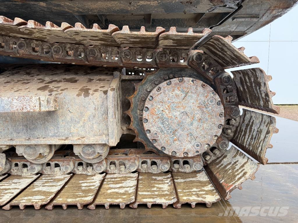 Hyundai HX220L - 360° Camera / Automatic Greasing Rupsgraafmachines