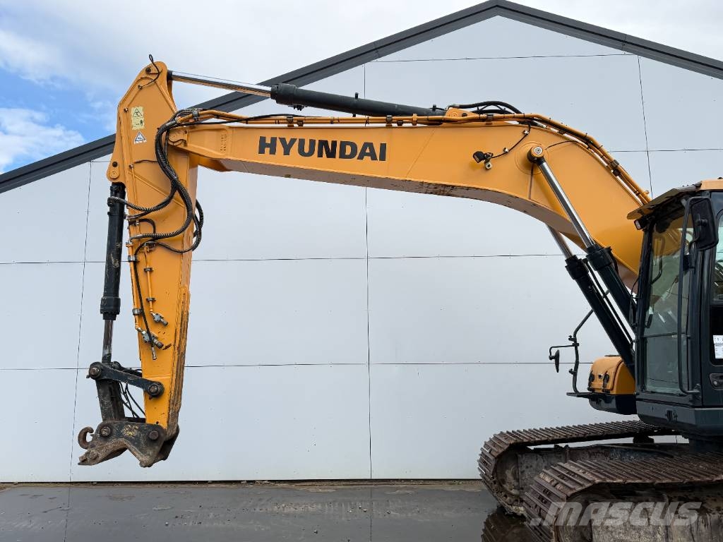 Hyundai HX220L - 360° Camera / Automatic Greasing Rupsgraafmachines