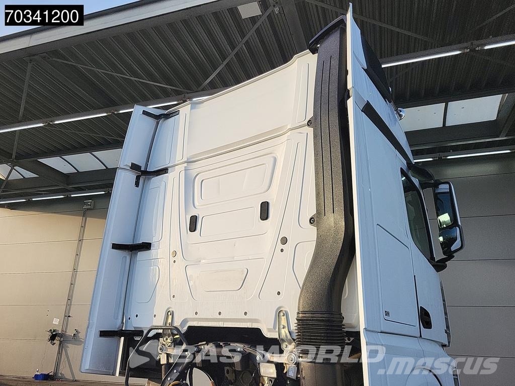 Mercedes-Benz Actros 1951 4X2 GigaSpace NL-Truck 2xTanks ACC Sta Sadulveokid