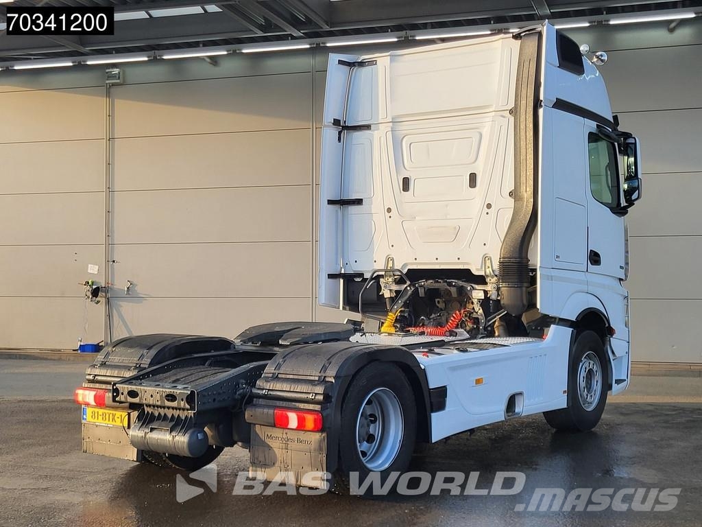 Mercedes-Benz Actros 1951 4X2 GigaSpace NL-Truck 2xTanks ACC Sta Sadulveokid