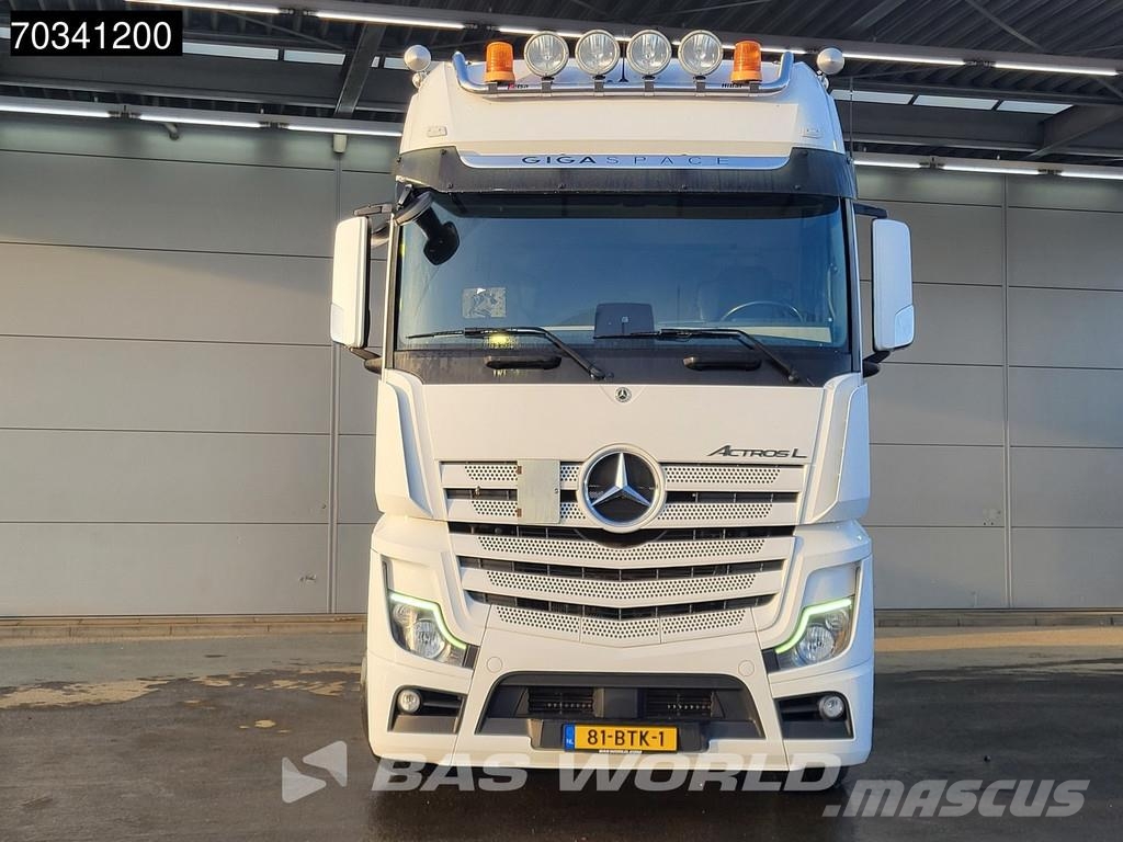 Mercedes-Benz Actros 1951 4X2 GigaSpace NL-Truck 2xTanks ACC Sta Sadulveokid