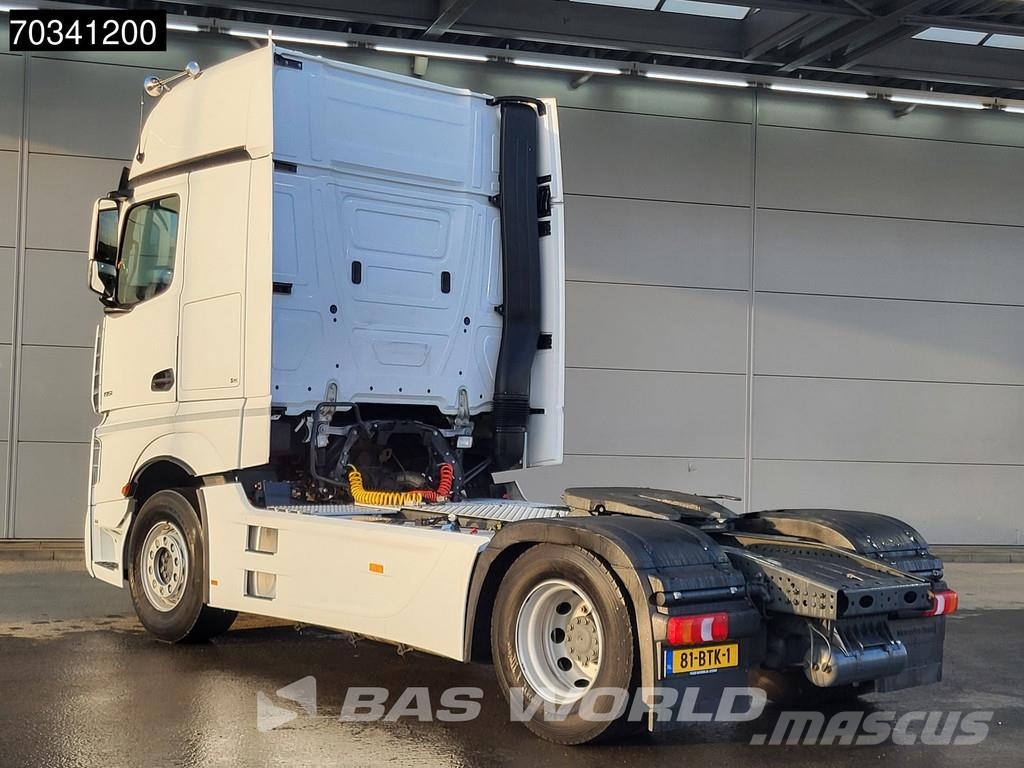 Mercedes-Benz Actros 1951 4X2 GigaSpace NL-Truck 2xTanks ACC Sta Sadulveokid