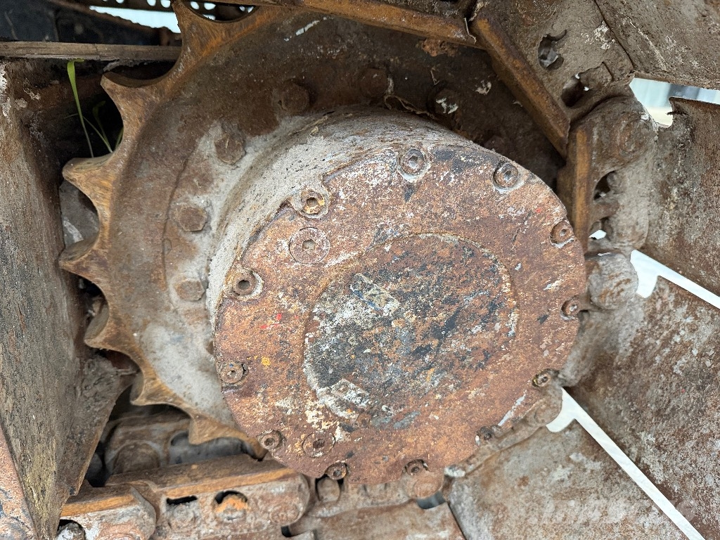 JCB 140 X Gravemaskiner på larvebånd