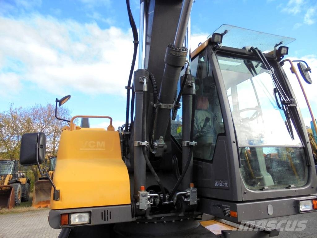 Volvo EW 140 D - 35 km/h Pelle sur pneus