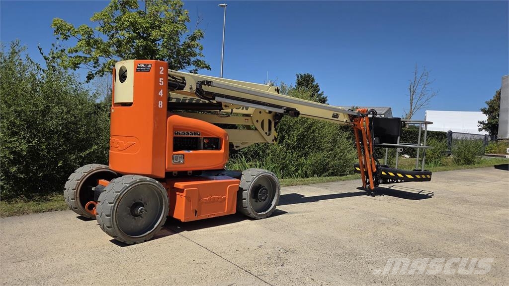  [div] Niftylift HR15NE 其他物料運輸工具