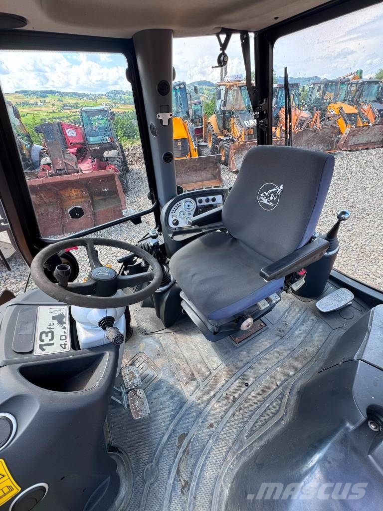 JCB 3 CX Kaivurikuormaajat