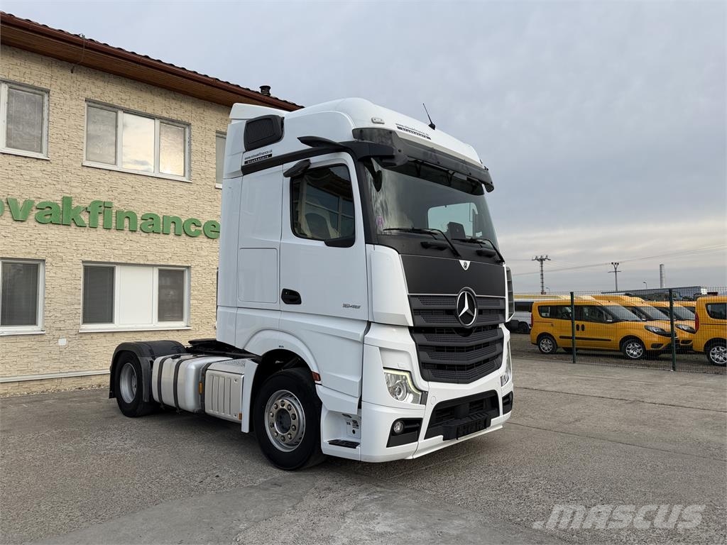 Mercedes-Benz Actros VIN 482 牵引车