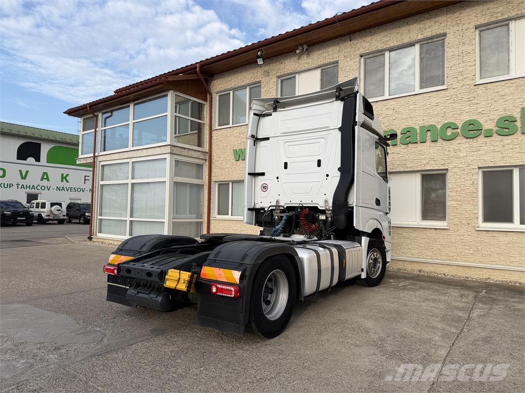 Mercedes-Benz Actros VIN 482 牵引车