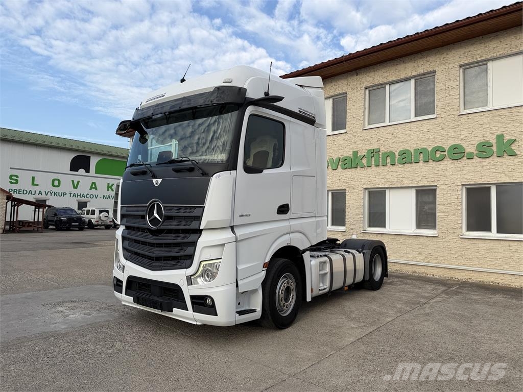 Mercedes-Benz Actros VIN 482 牵引车