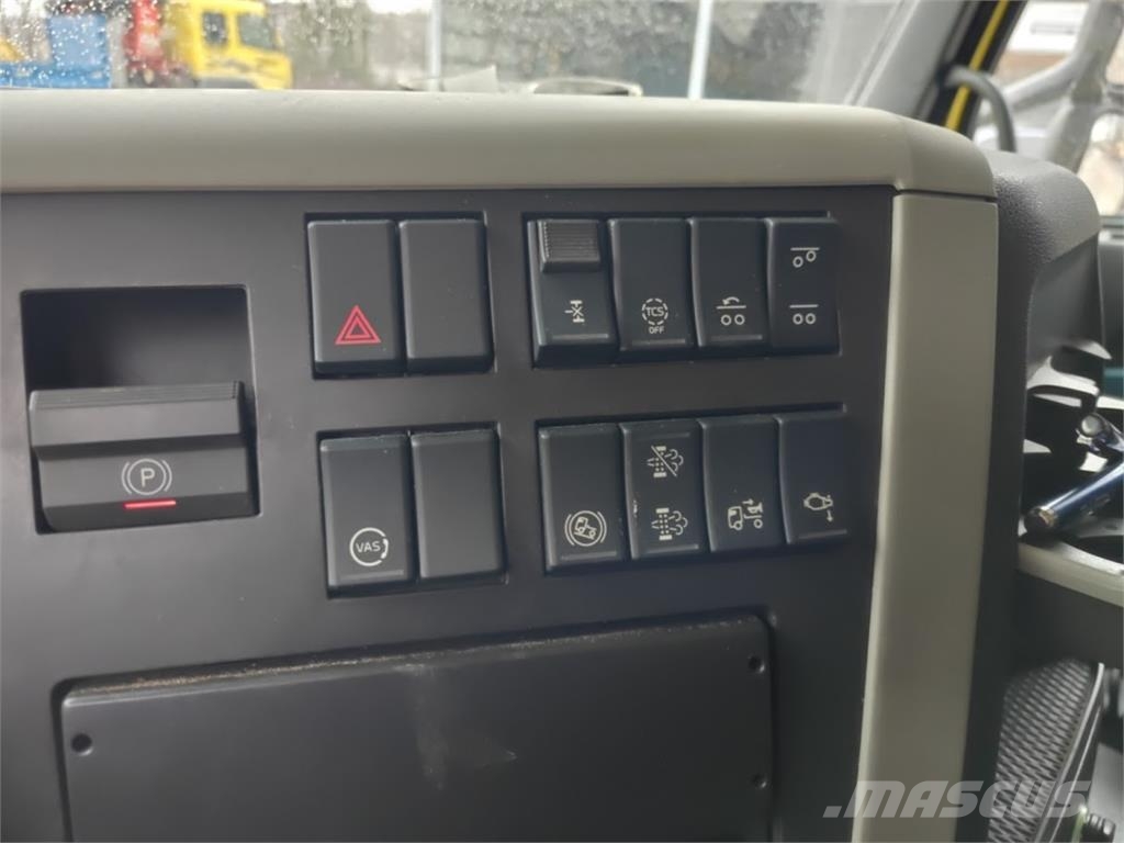 Volvo FM 84 FR-D13 Camiones grúa