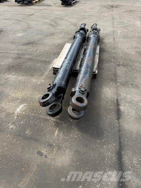 CAT LARGE HYDRAULIC CYLINDER WEIGHT 800 KG Hydraulics