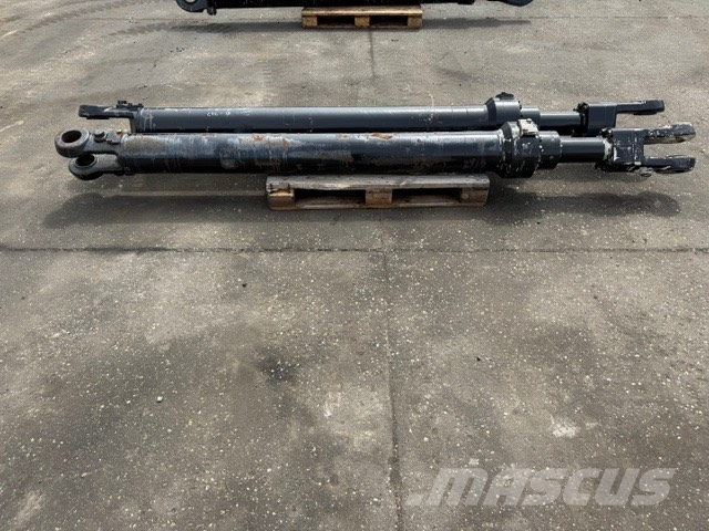 CAT LARGE HYDRAULIC CYLINDER WEIGHT 800 KG Hydraulics