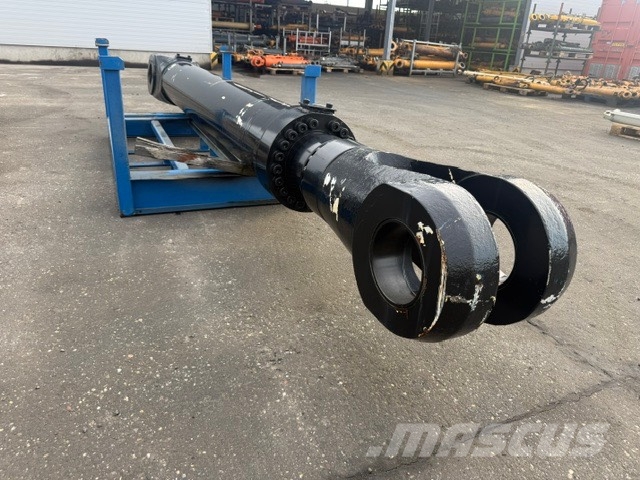 CAT LARGE HYDRAULIC CYLINDER WEIGHT 800 KG Hydraulics