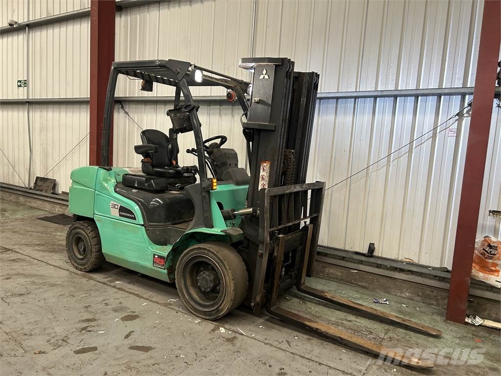 Mitsubishi FD30NT Diesel heftrucks