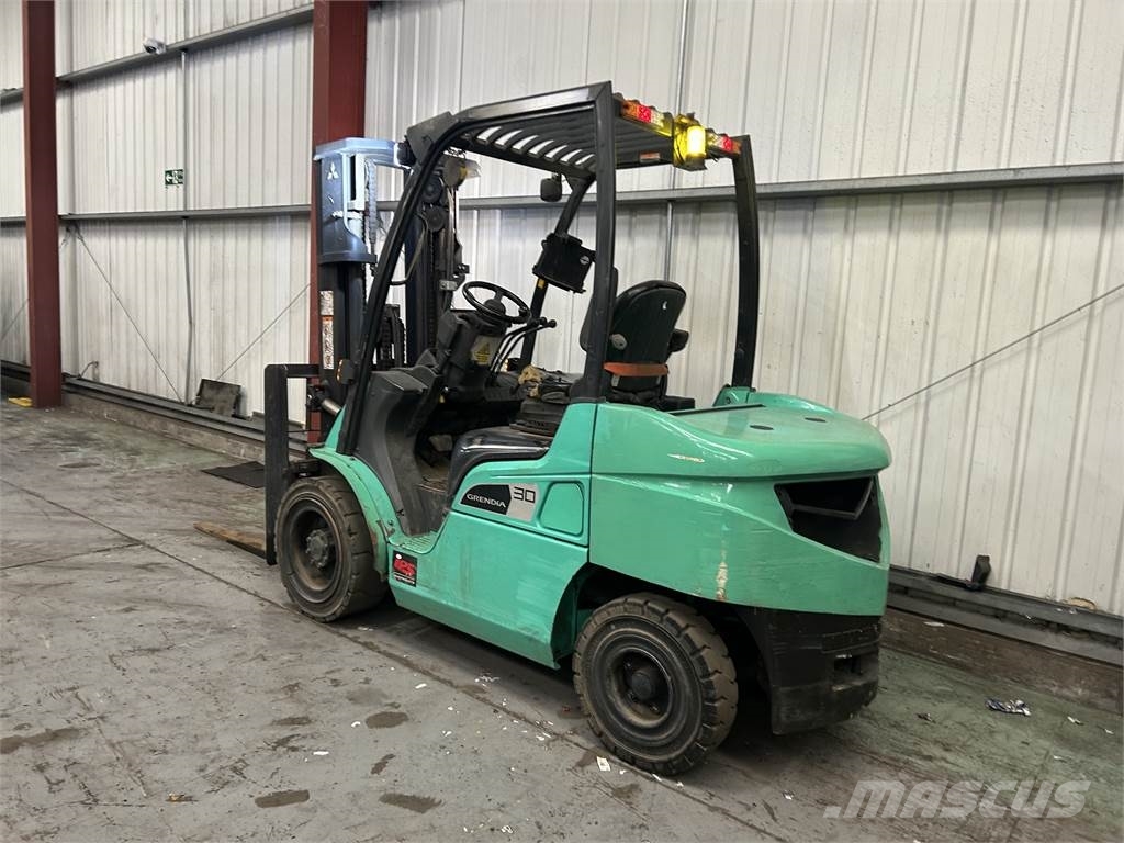 Mitsubishi FD30NT Diesel heftrucks