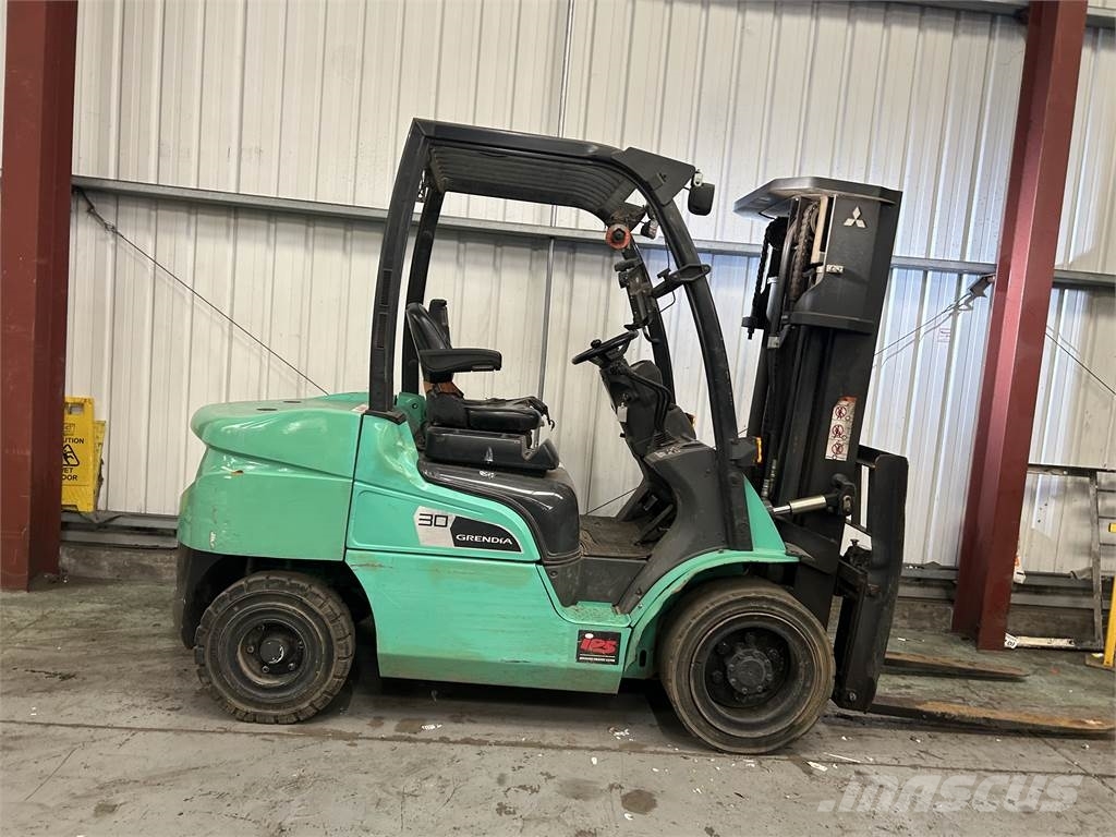 Mitsubishi FD30NT Diesel heftrucks