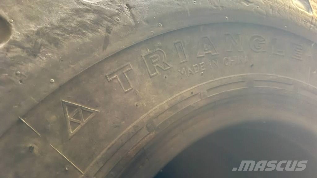 Volvo BM tires for wheel loader الإطارات والعجلات والحافات
