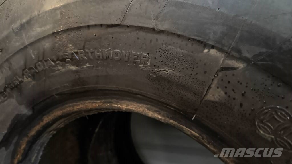Volvo BM tires for wheel loader الإطارات والعجلات والحافات