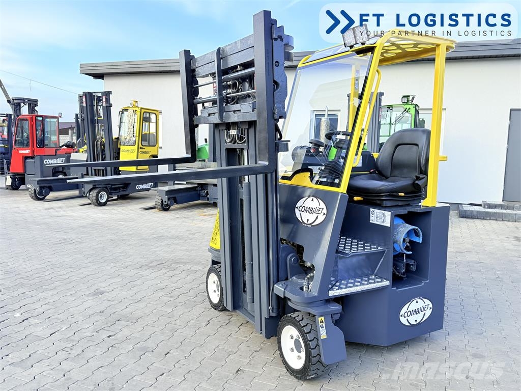 Combilift CB3000 | GAS | TRIPLEX 4900 | FREE-LIFT | FORK-POS 4-vägstruck