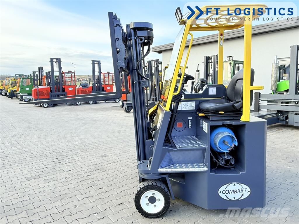 Combilift CB3000 | GAS | TRIPLEX 4900 | FREE-LIFT | FORK-POS 4-vägstruck