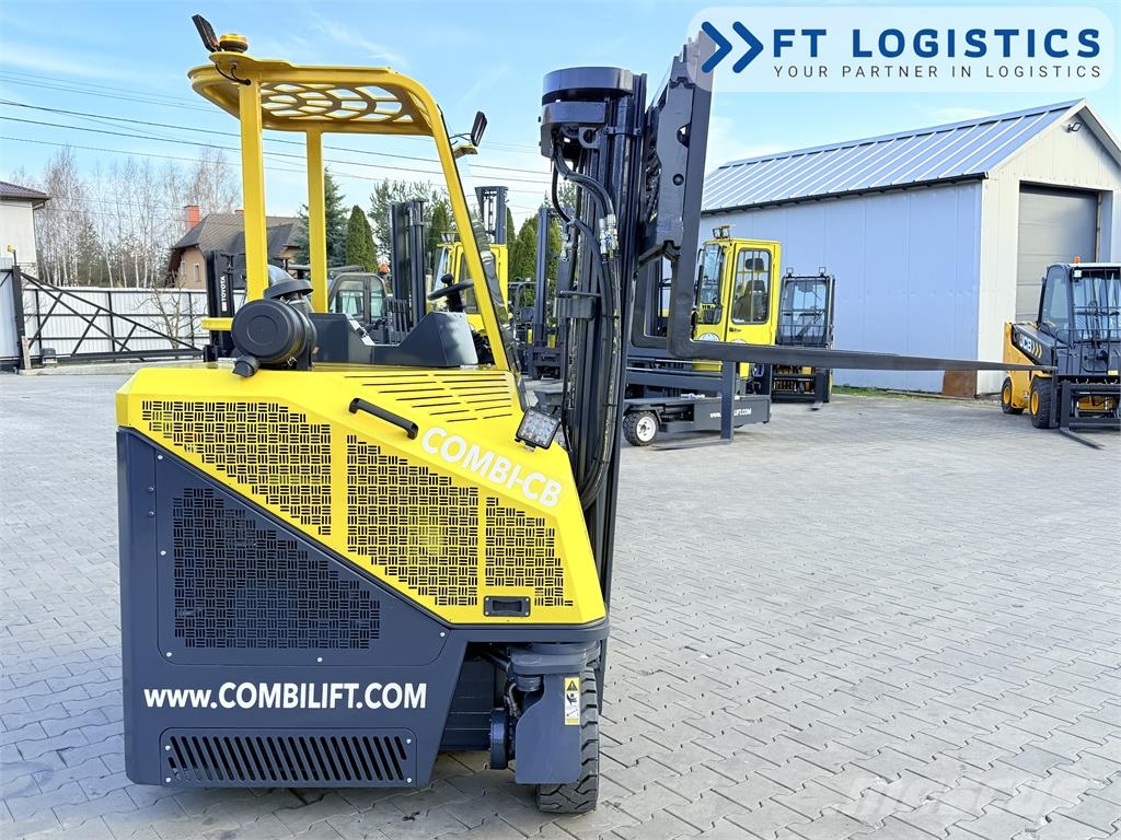 Combilift CB3000 | GAS | TRIPLEX 4900 | FREE-LIFT | FORK-POS 4-vägstruck