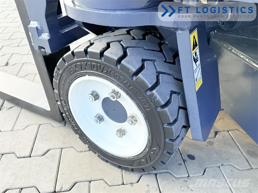 Combilift CB3000 | GAS | TRIPLEX 4900 | FREE-LIFT | FORK-POS 4-vägstruck