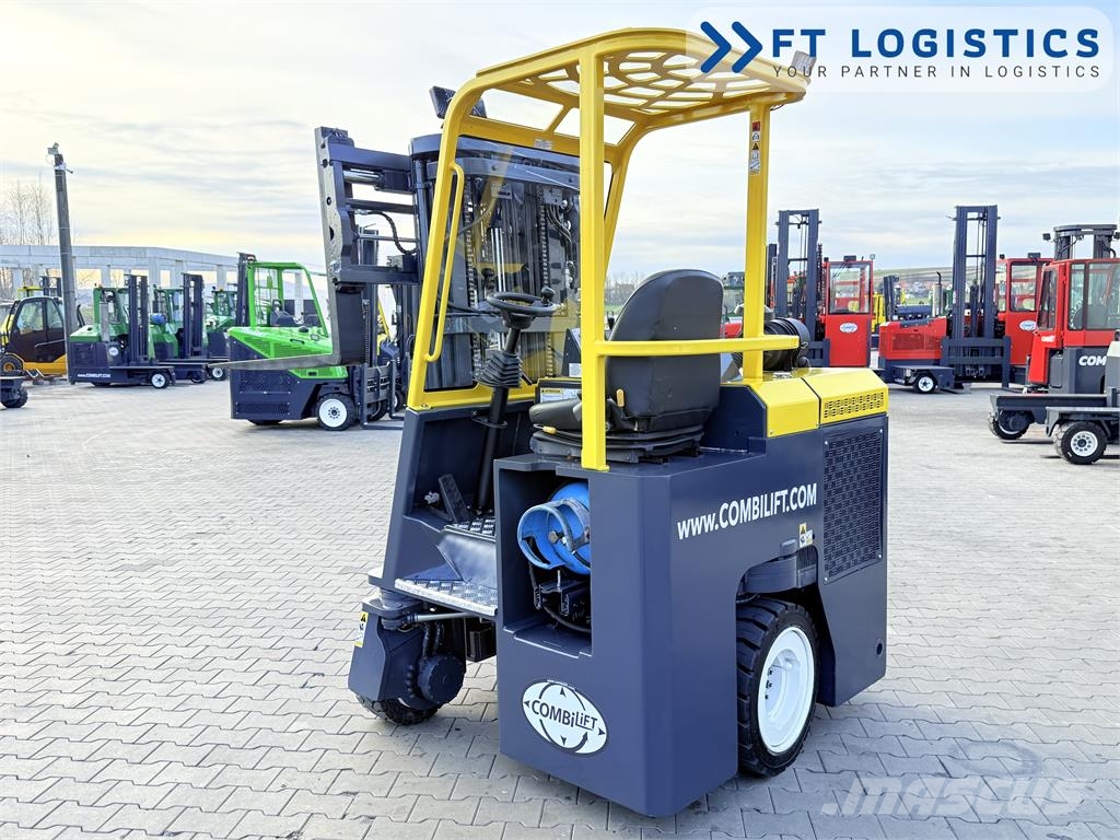 Combilift CB3000 | GAS | TRIPLEX 4900 | FREE-LIFT | FORK-POS 4-vägstruck