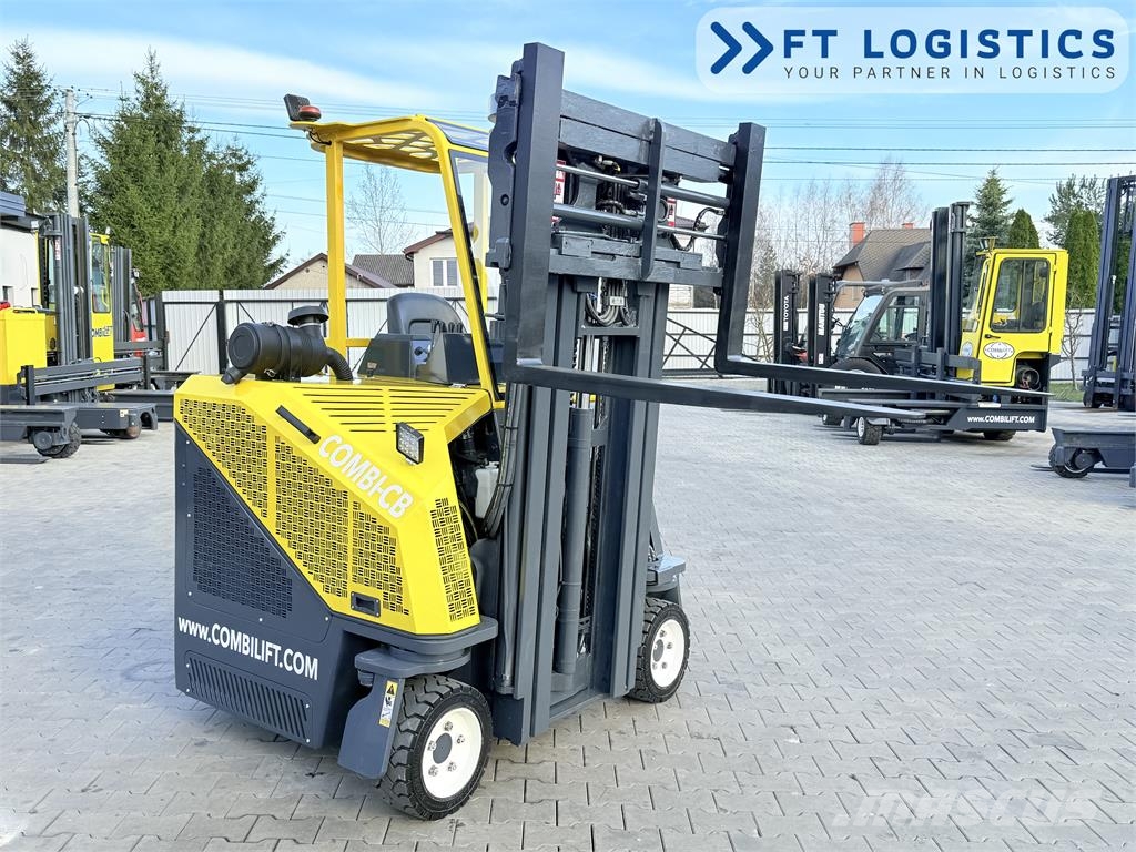 Combilift CB3000 | GAS | TRIPLEX 4900 | FREE-LIFT | FORK-POS 4-vägstruck