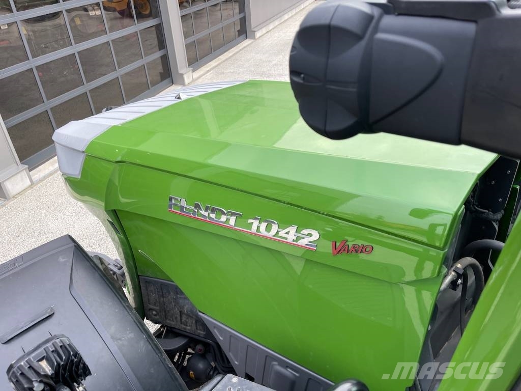 Fendt 1042 Profi Plus Vario Traktoren