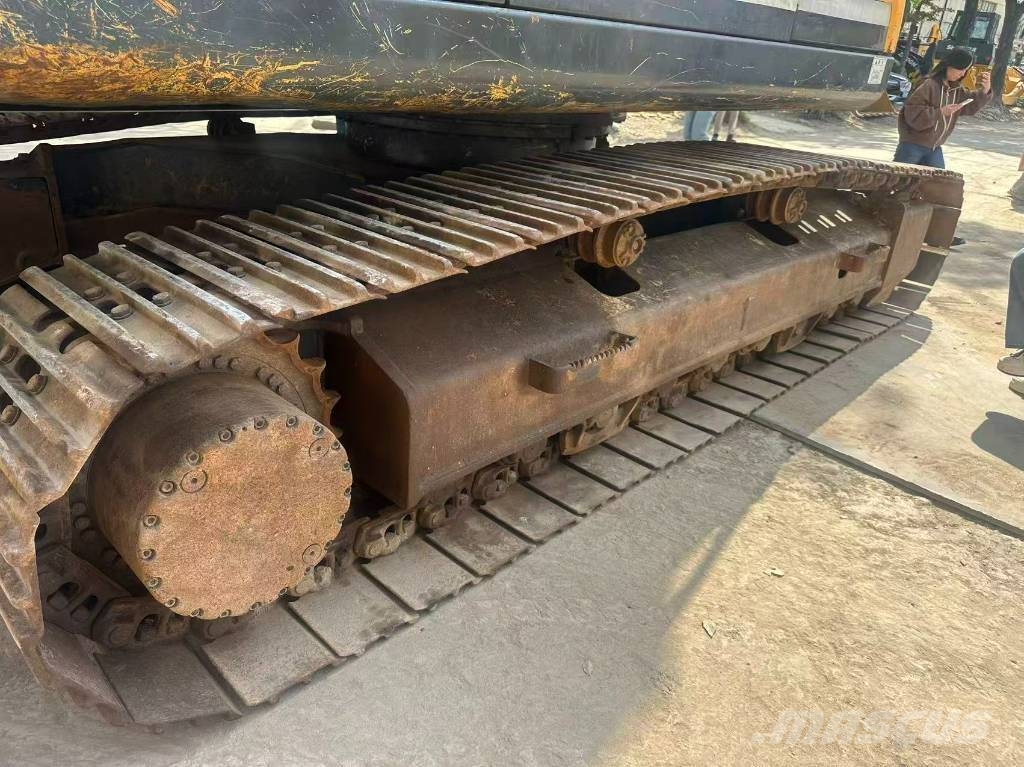 Hyundai 220LC-9S Midi bageri 7t – 12t