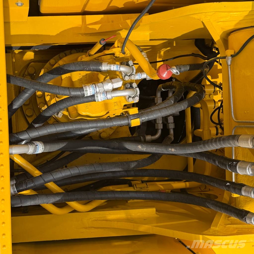 Komatsu PC 240 履带挖掘机