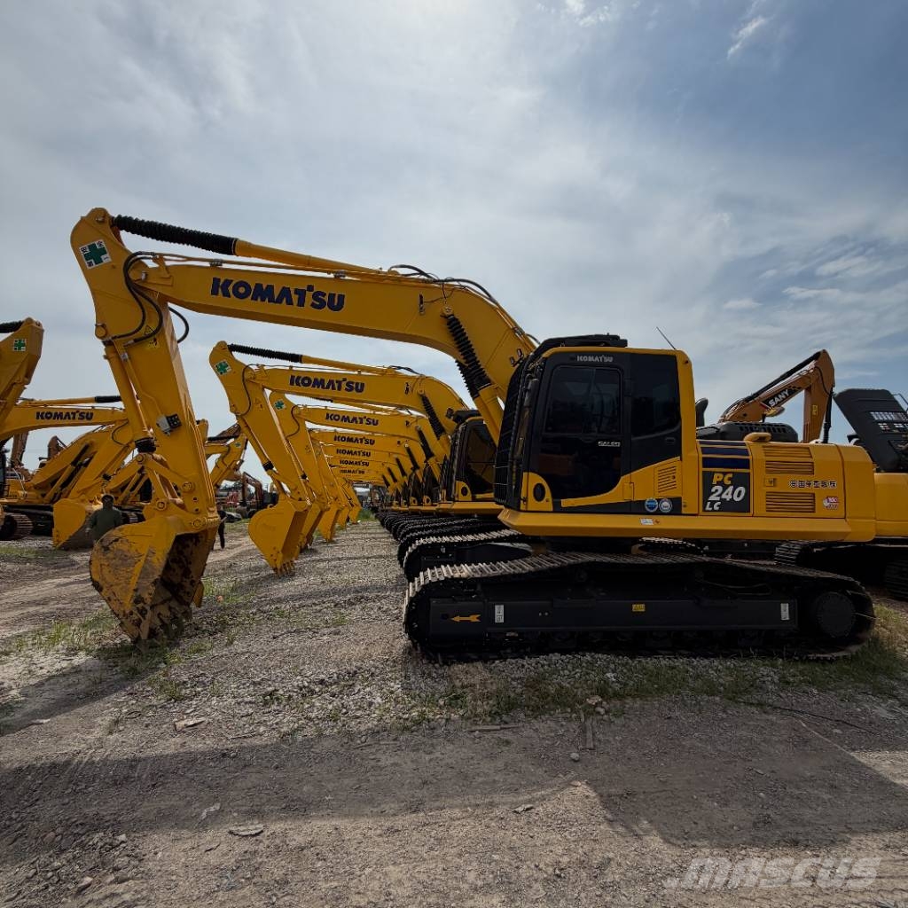 Komatsu PC 240 履带挖掘机