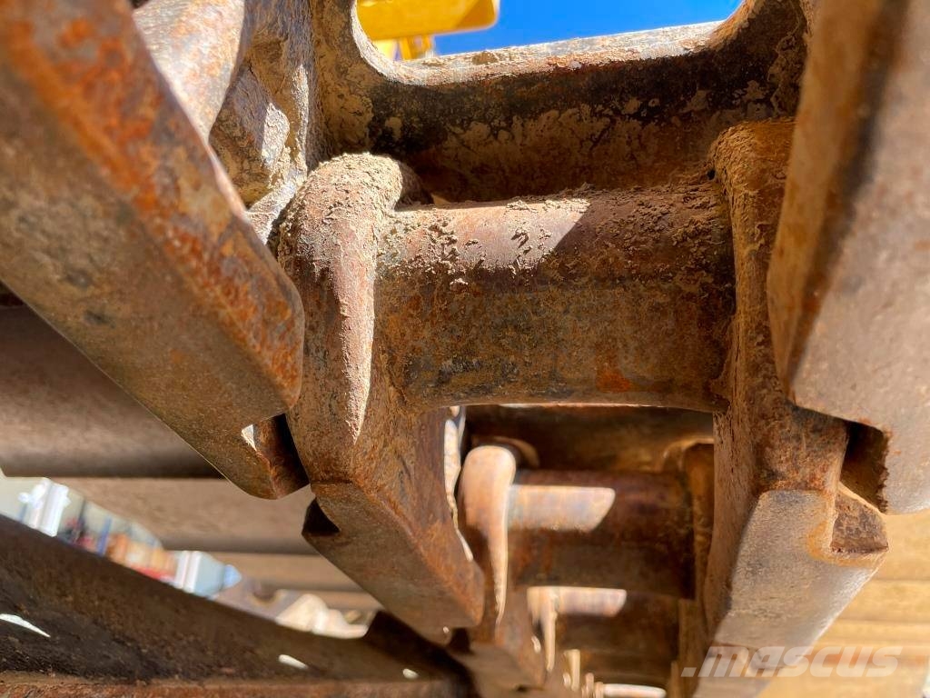 Komatsu PC210LC-11E0 + système de guidage 3D Leica Εκσκαφείς με ερπύστριες