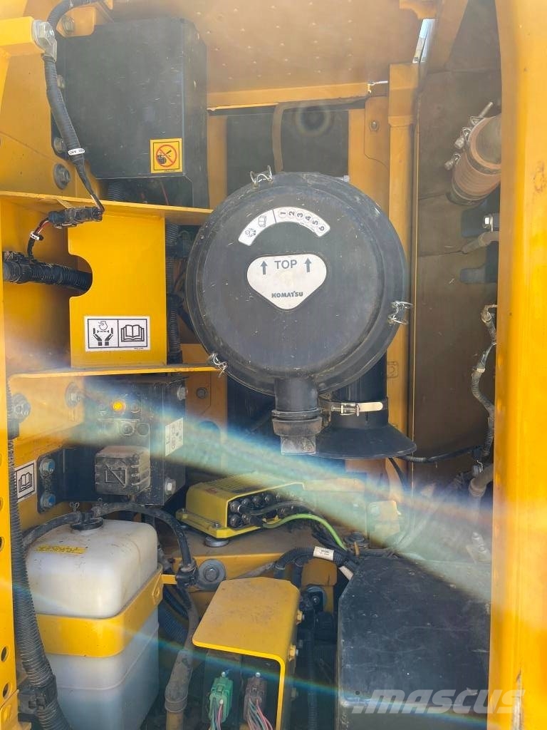 Komatsu PC210LC-11E0 + système de guidage 3D Leica Εκσκαφείς με ερπύστριες