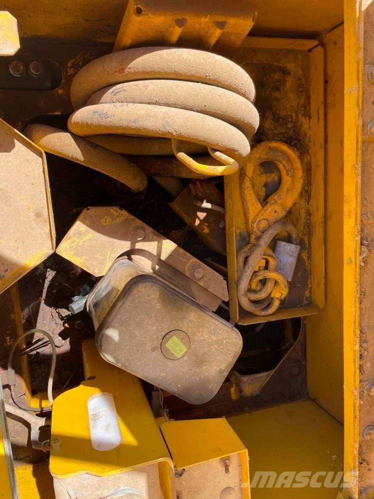 Komatsu PC210LC-11E0 + système de guidage 3D Leica Εκσκαφείς με ερπύστριες