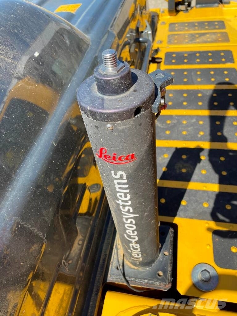 Komatsu PC210LC-11E0 + système de guidage 3D Leica Εκσκαφείς με ερπύστριες