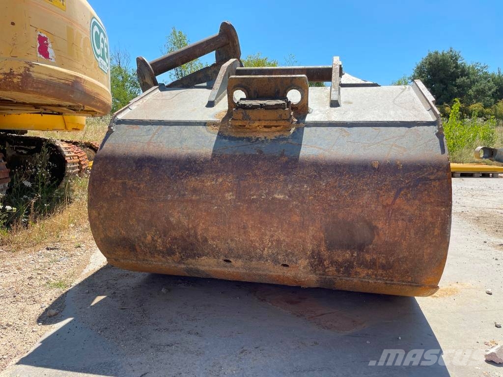 Komatsu PC210LC-11E0 + système de guidage 3D Leica Εκσκαφείς με ερπύστριες