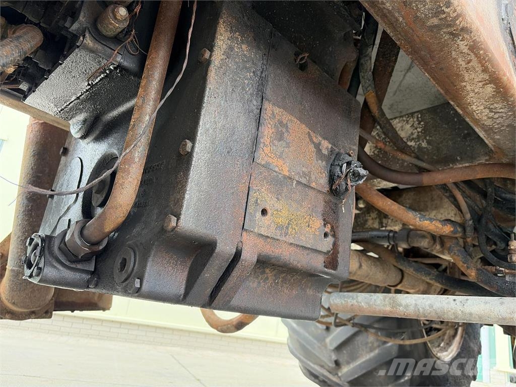 Challenger Terragator TG8133 معدات توزيع السماد العضوي