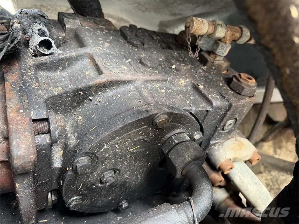 Challenger Terragator TG8133 معدات توزيع السماد العضوي