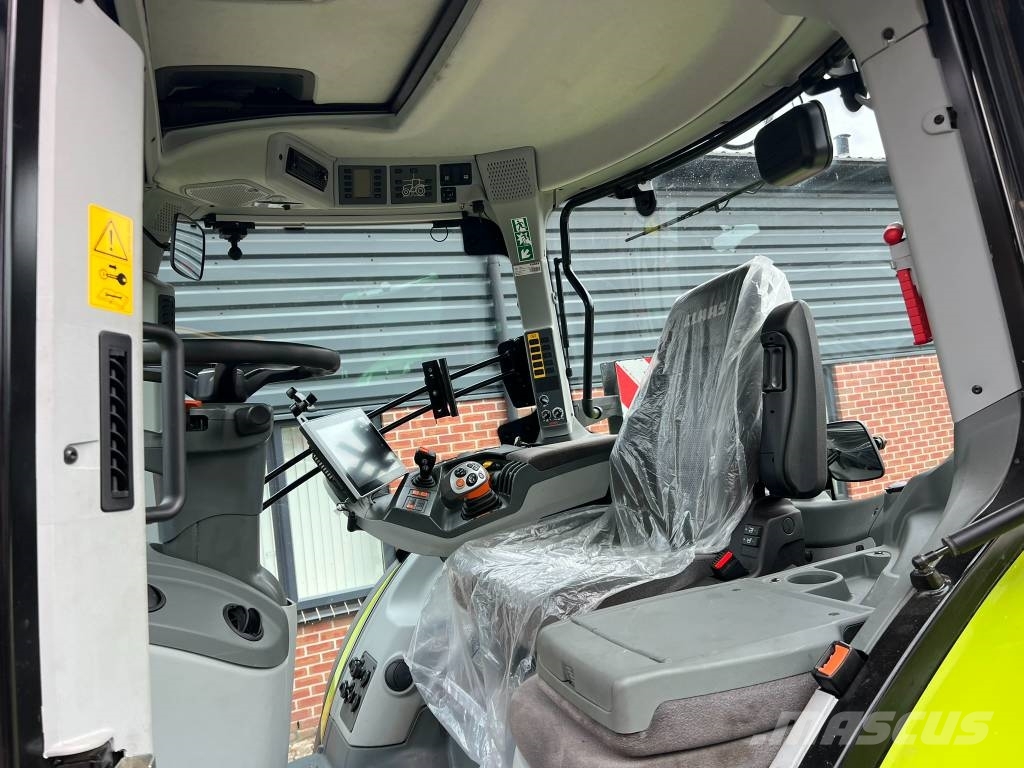 CLAAS Arion 660 Traktory