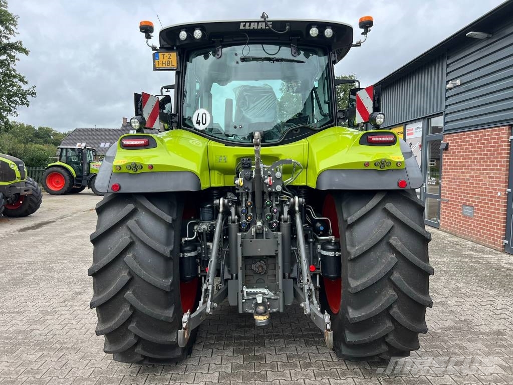 CLAAS Arion 660 Traktory