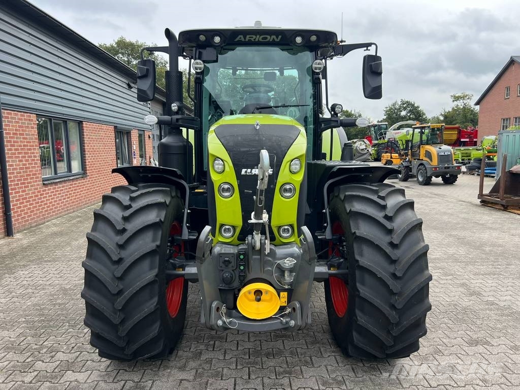 CLAAS Arion 660 Traktory