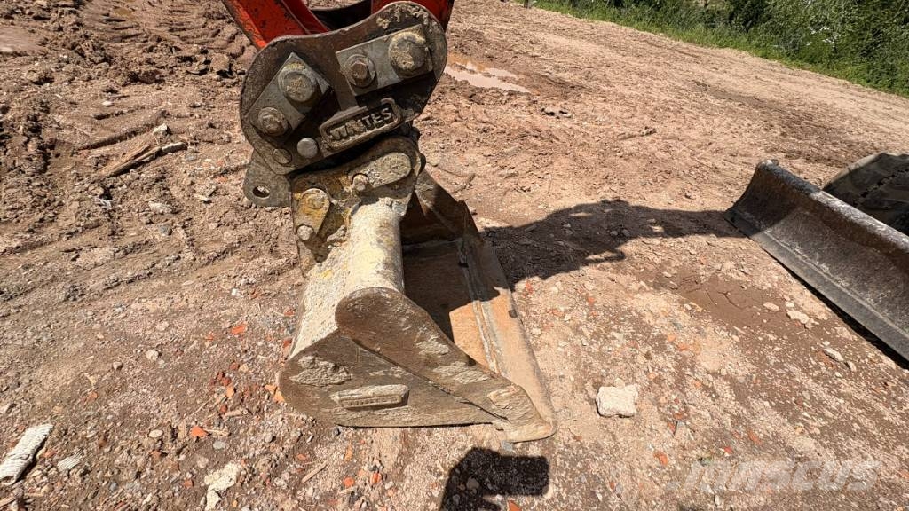 Kubota KX 030-4 حفارات صغيرة أقل من 7 طن (حفارات صغيرة)
