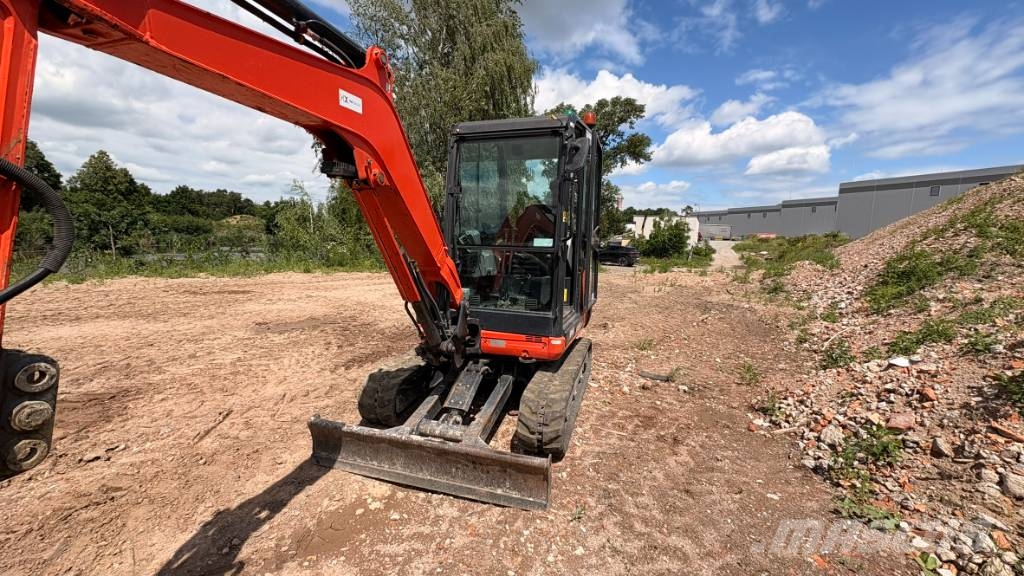 Kubota KX 030-4 حفارات صغيرة أقل من 7 طن (حفارات صغيرة)