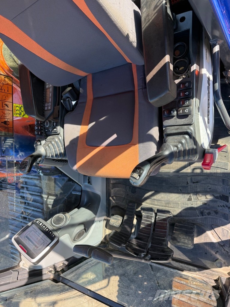 Doosan DX 300 LC-5 Bagri goseničarji
