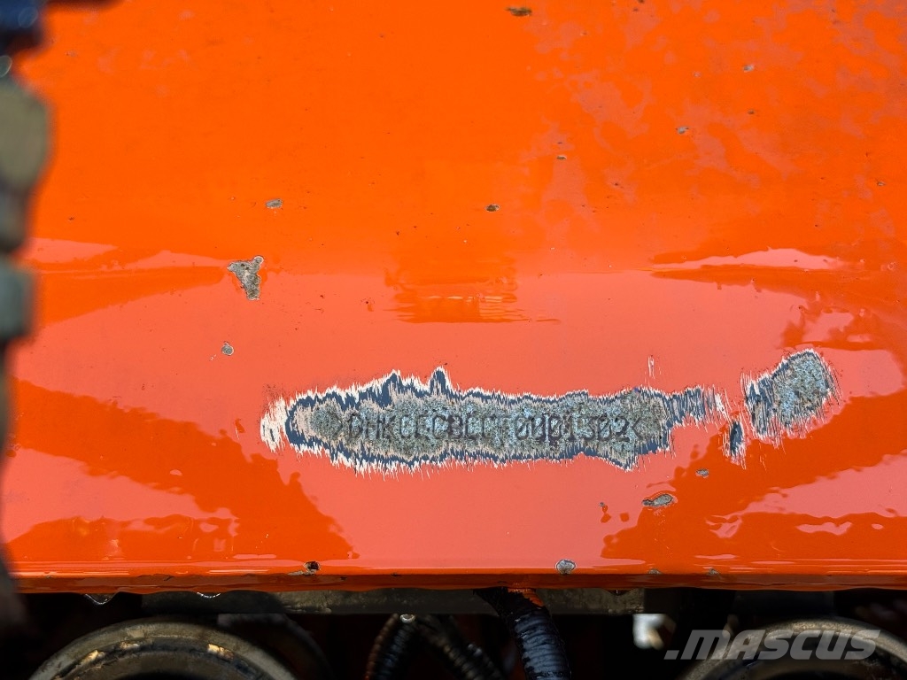 Doosan DX 300 LC-5 Bagri goseničarji