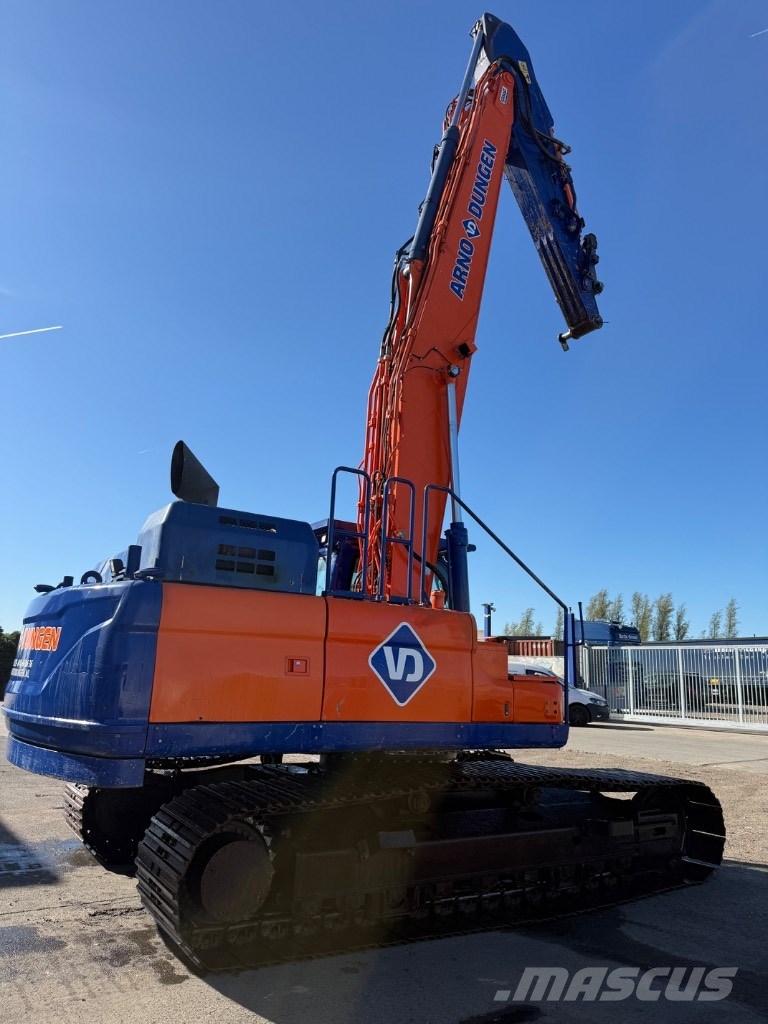 Doosan DX 300 LC-5 Bagri goseničarji